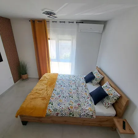 Liam Apartment *